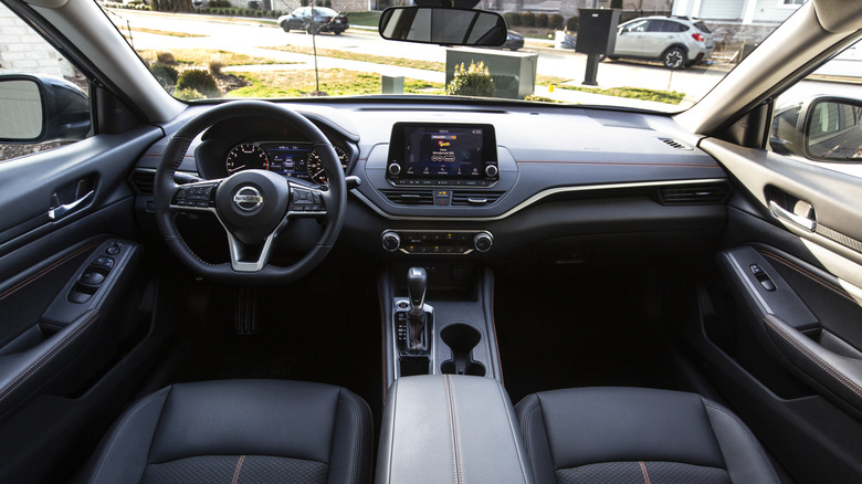 Front-facing view of 2021 Nissan Altima interior
