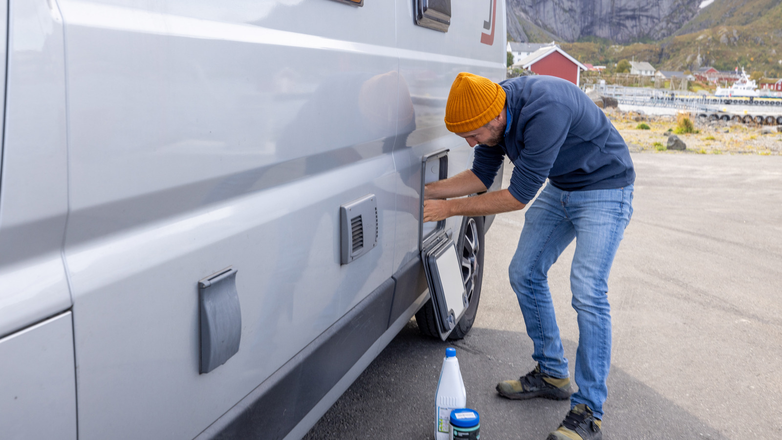 Here's How RV Antifreeze Is Different From The Regular Stuff