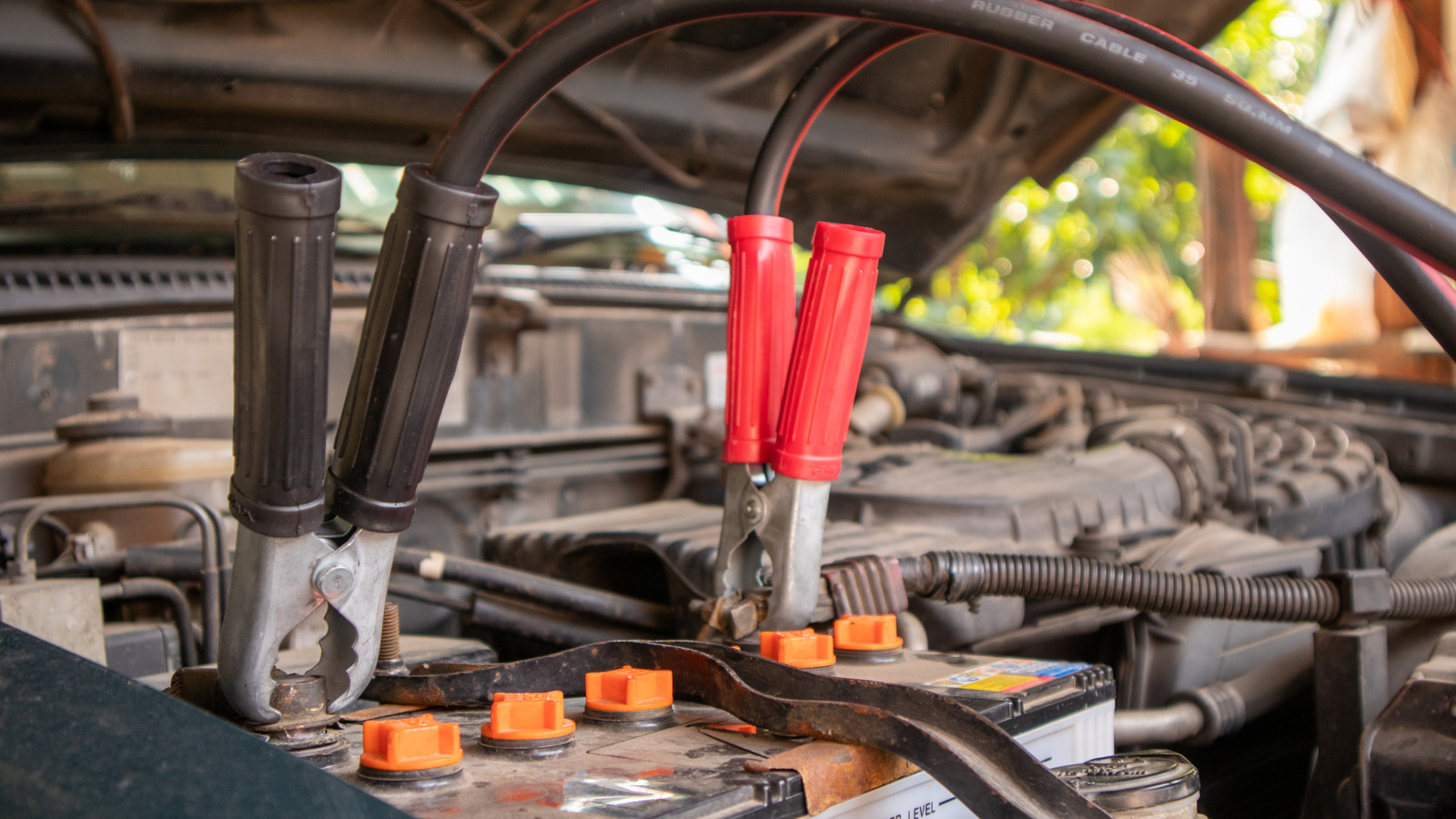 Here's How To Know If You Need A New Car Battery Or Just A Jump Start