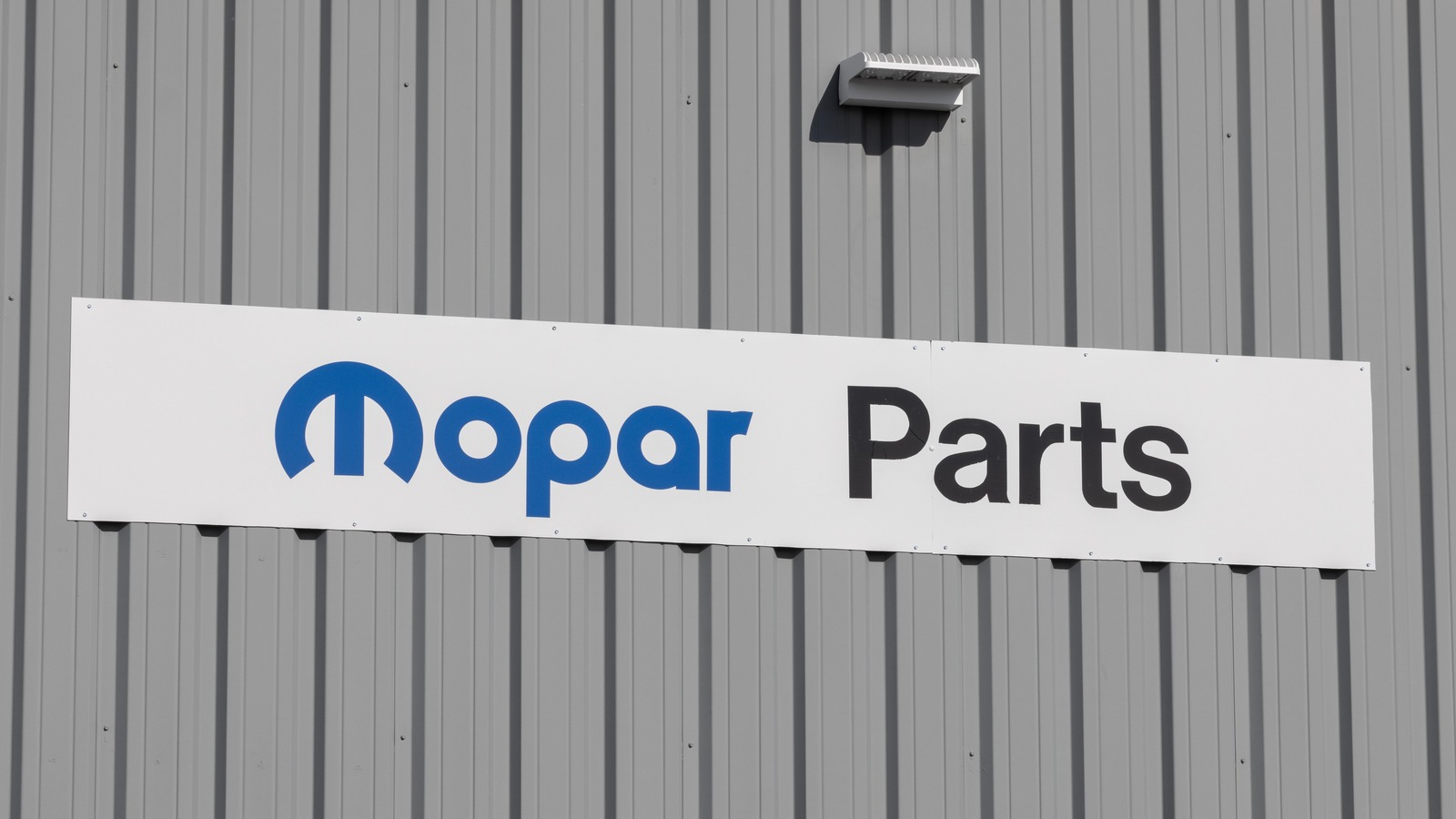 Here's What The Mopar Extended Warranty Actually Covers On A Used Car