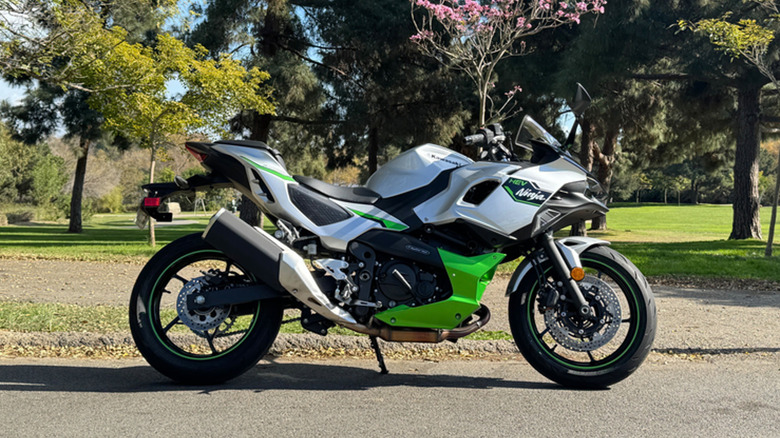 Kawasaki Ninja 7 Hybrid