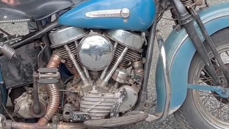A 1948 EL Harley Davidson Panhead engine