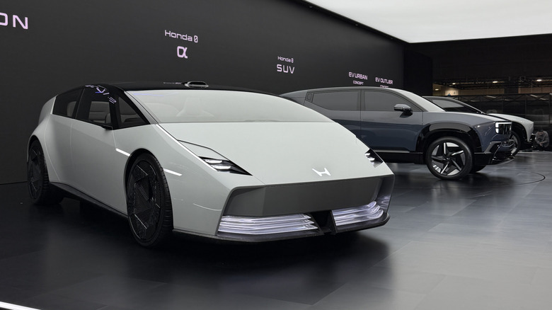 Honda 0 Series Saloon concept next to other prototypes