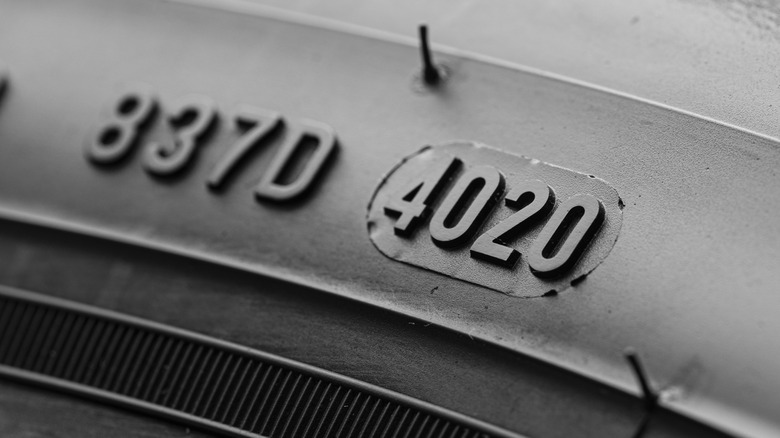 The DOT code which indicates the week and year of manufacturing