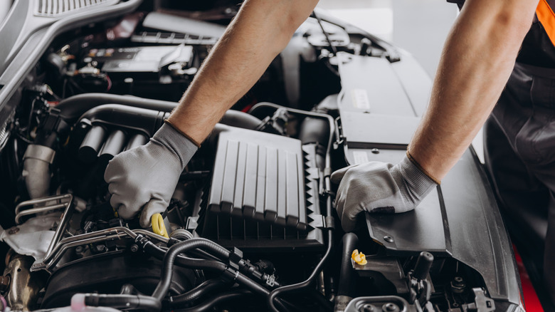 Mechanic getting ready to service a vehicle