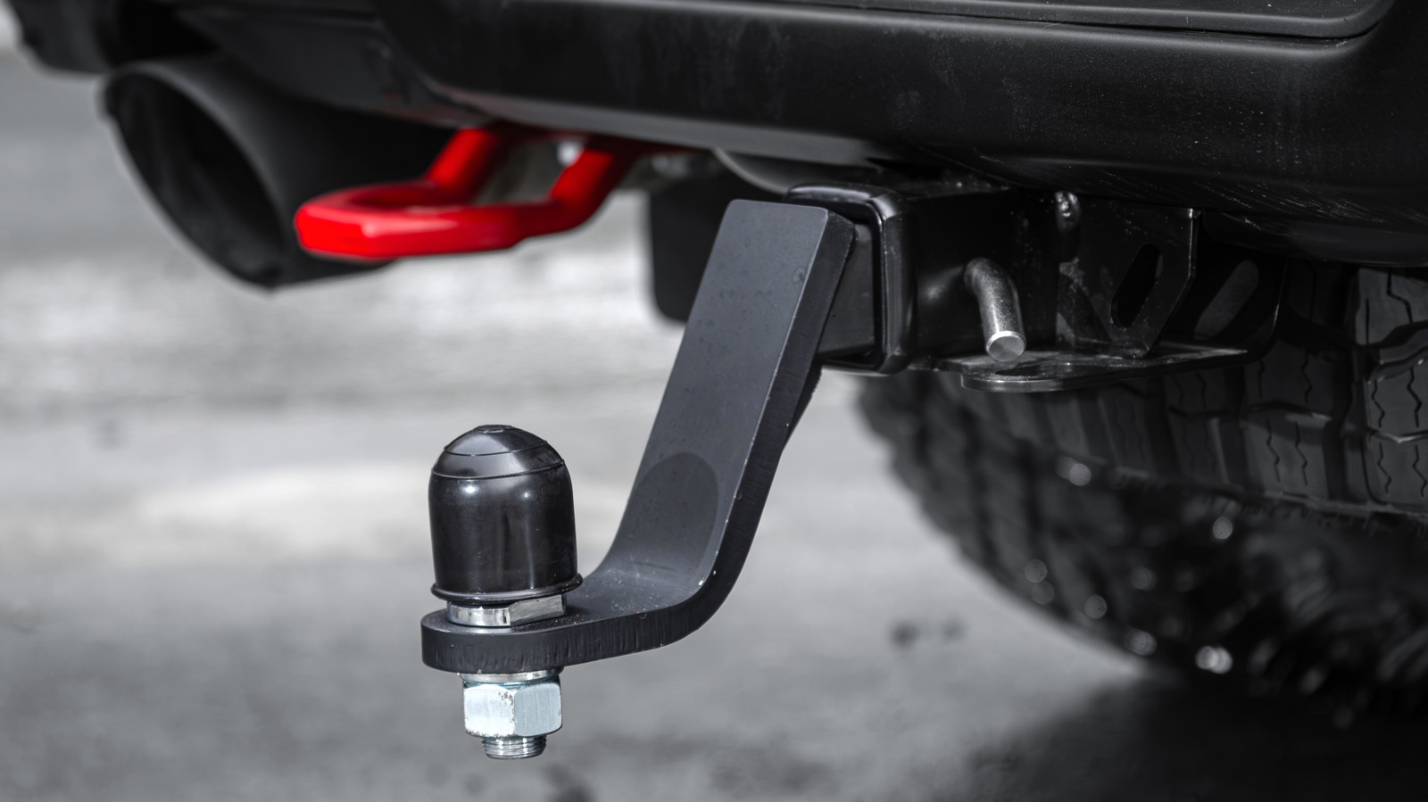 How To Fix The Rattle On A Loose Tow Hitch