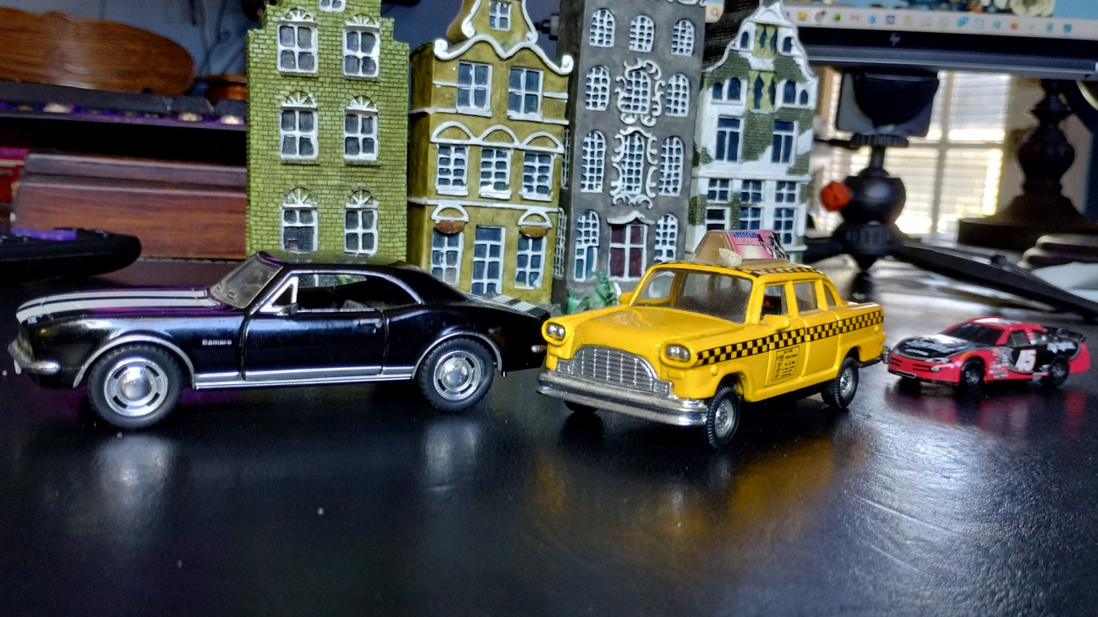 How To Perfectly Parallel Park Every Time (The Easy Way)