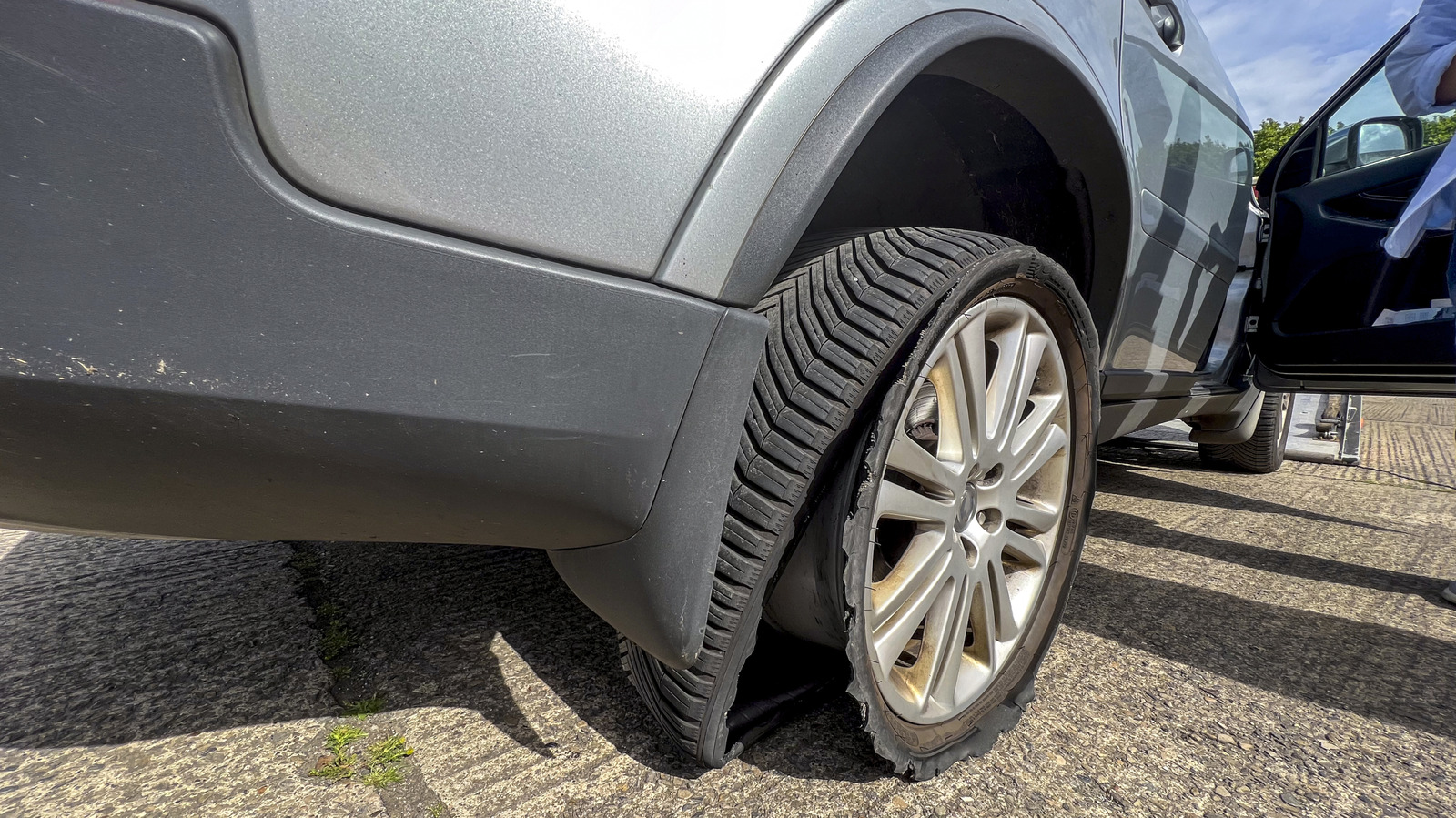How To Survive A Tire Blowout On The Highway