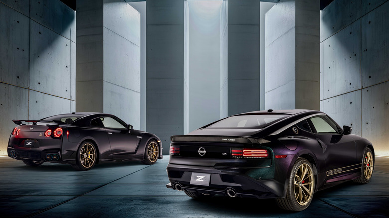 A Nissan Z and GT-R, both in Midnight Purple