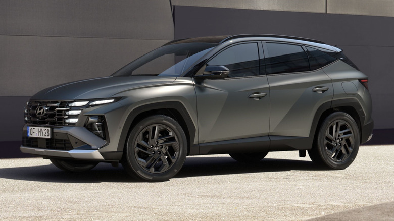 Driver side view of a 2024 Hyundai Tucson 20th Anniversary Edition