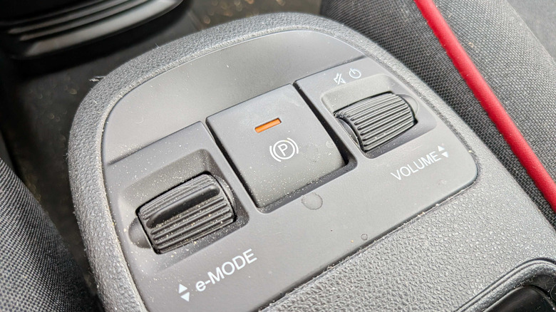 2024 Fiat 500e volume knob