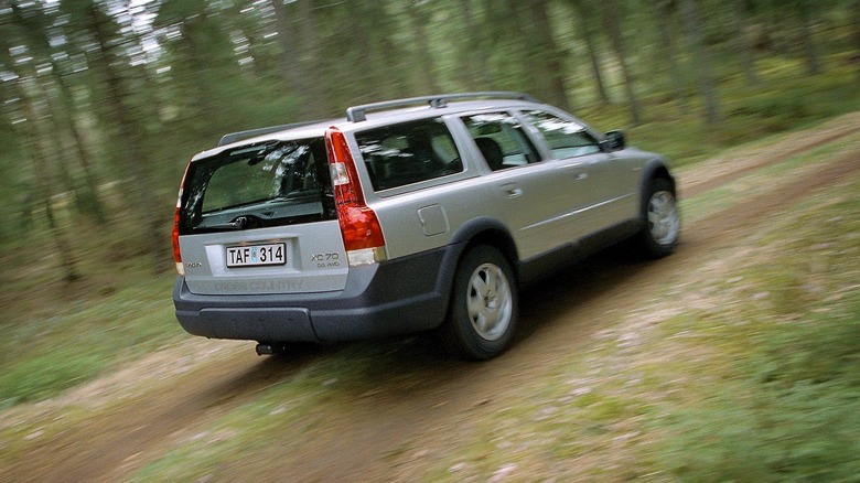 Silver Volvo XC70