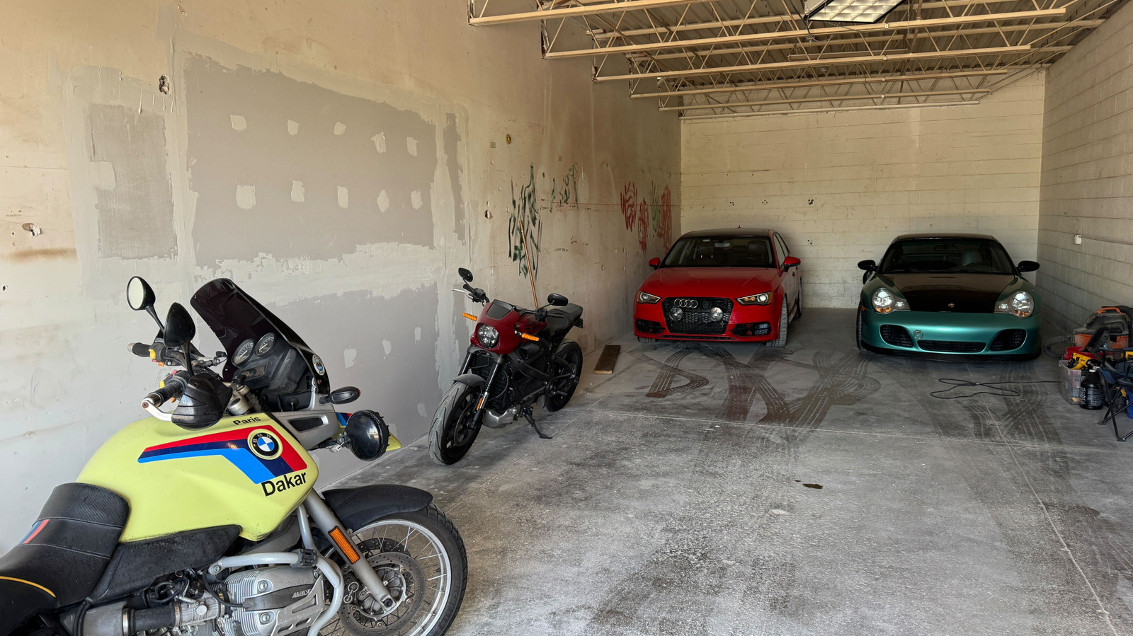 I Rented And Renovated A Workshop Because I Have Too Many Cars And Motorcycles