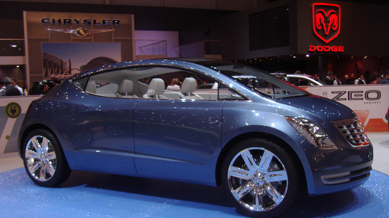 A blue Chrysler ecoVoyager concept car on a stand at the 2008 Geneva International Motor Show.