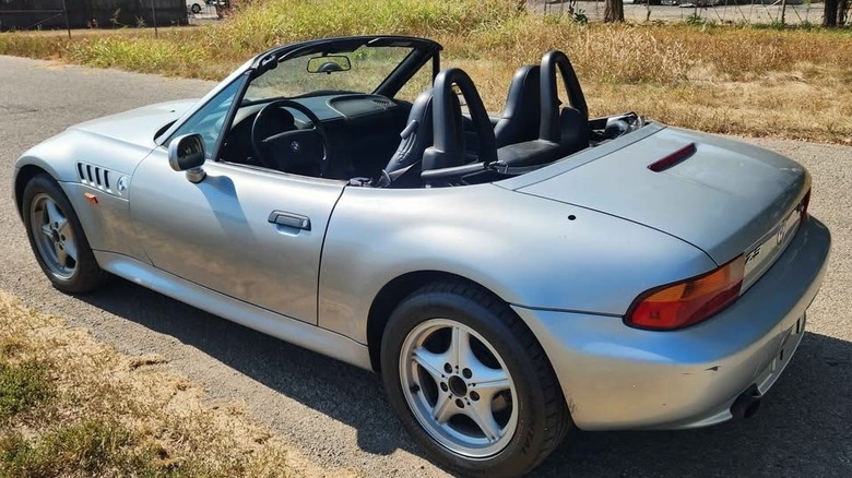 Rear 3/4 view of a BMW Z3 for sale on Facebook Marketplace