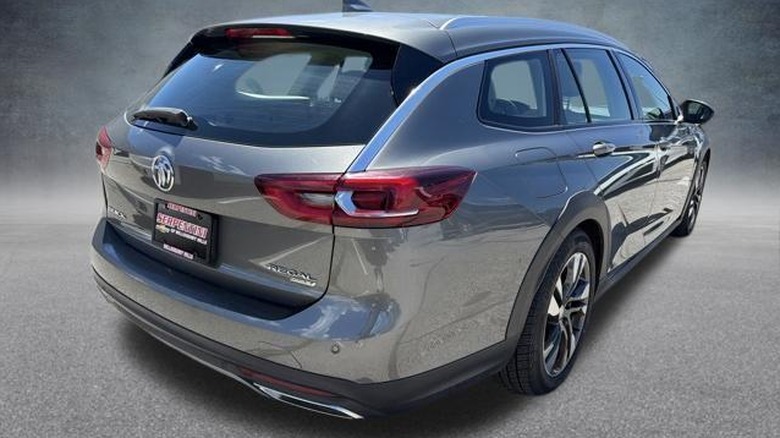 Buick Regal TourX
