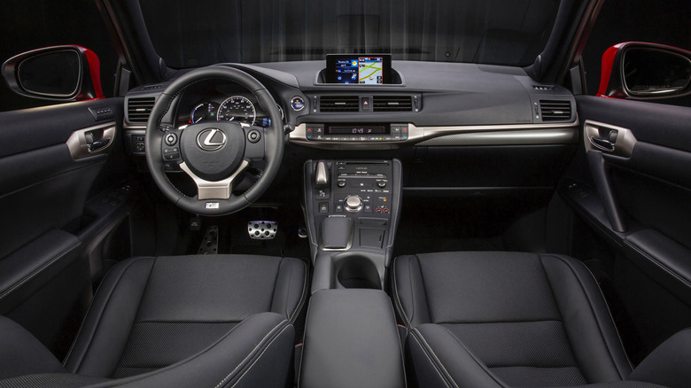 Lexus CT200h F-Sport interior