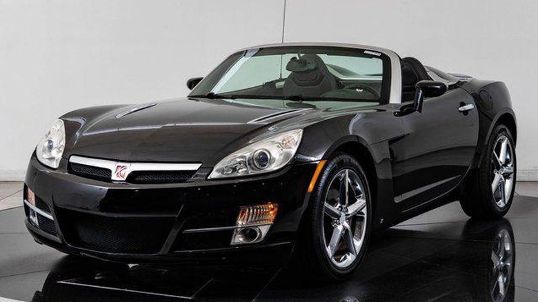 Black 2007 Saturn Sky