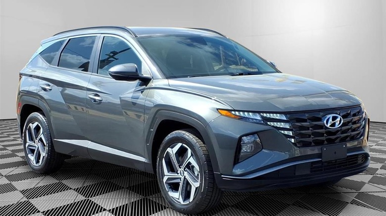 Grey Hyundai Tuscon PHEV