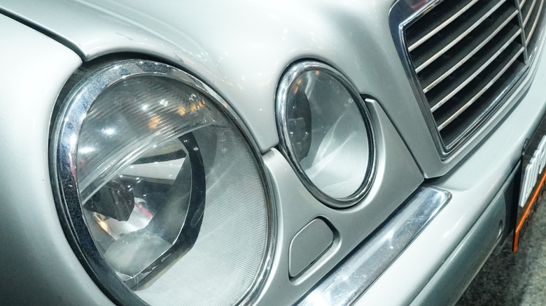 W210 headlamp close up