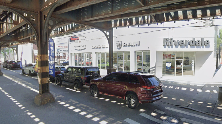 Riverdale Chrysler Jeep Dodge Ram