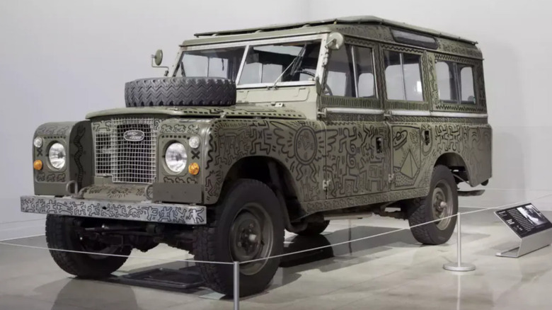 Haring 1971 Land Rover art car