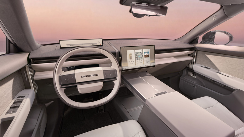 Dashboard of a Range Rover GT