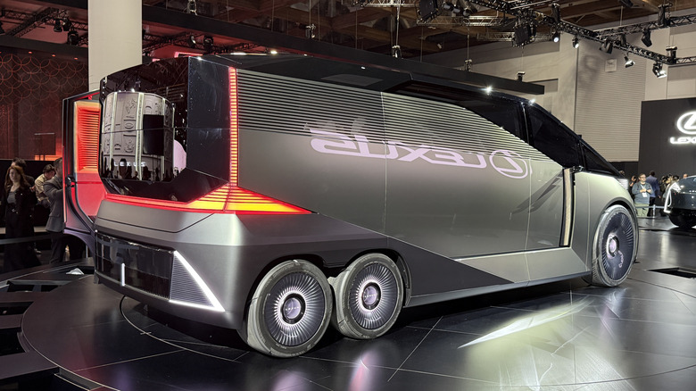 Lexus LS van concept