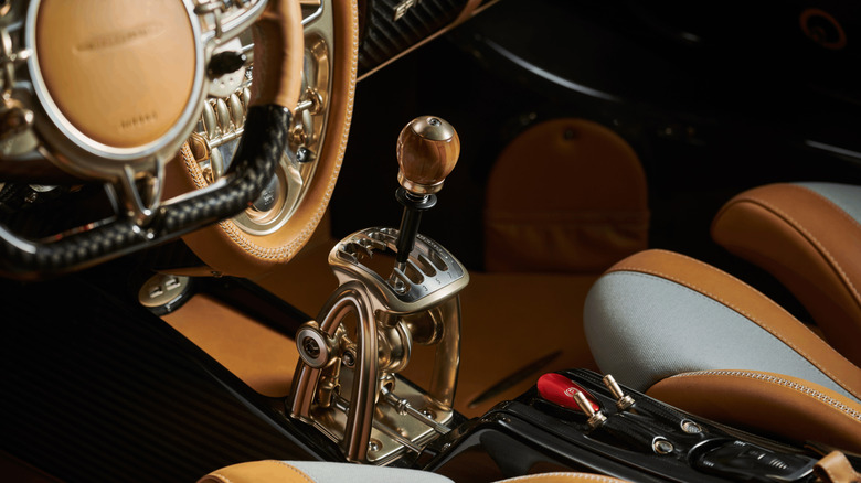 Pagani Huayra Epitome manual shift linkage exposed