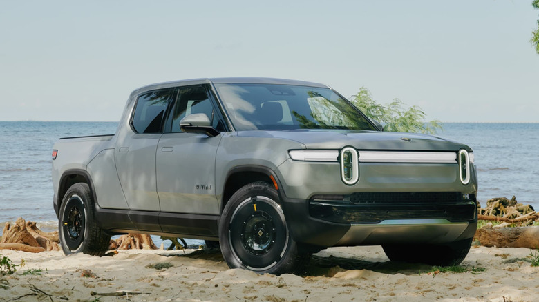 Rivian R1T front 3/4