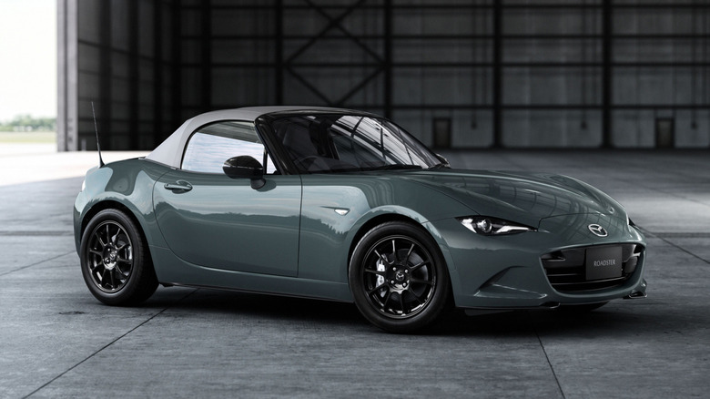 Front 3/4 view of the Japanese-market 2027 Mazda Roadster.