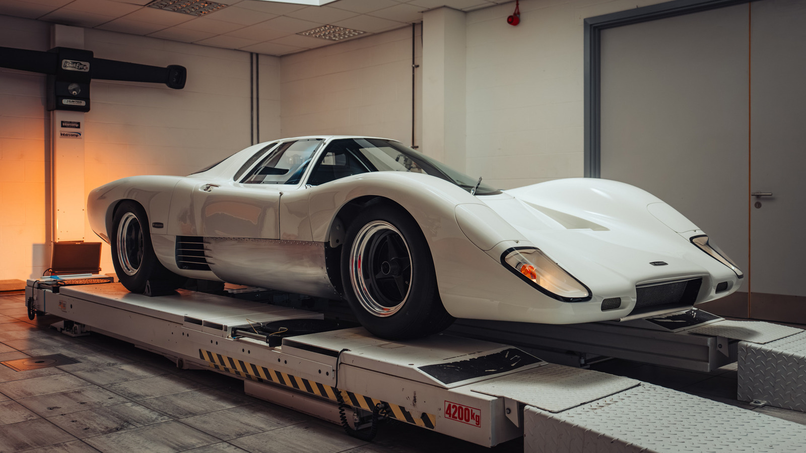 Powered by a small-block V8, which is paired with a manual transmission, the M6GT was built by MSO as if it were a customer car made back in the 1960s.