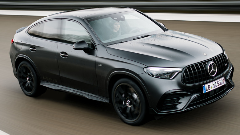 2027 Mercedes-AMG GLC53 4Matic+ front 3/4 view