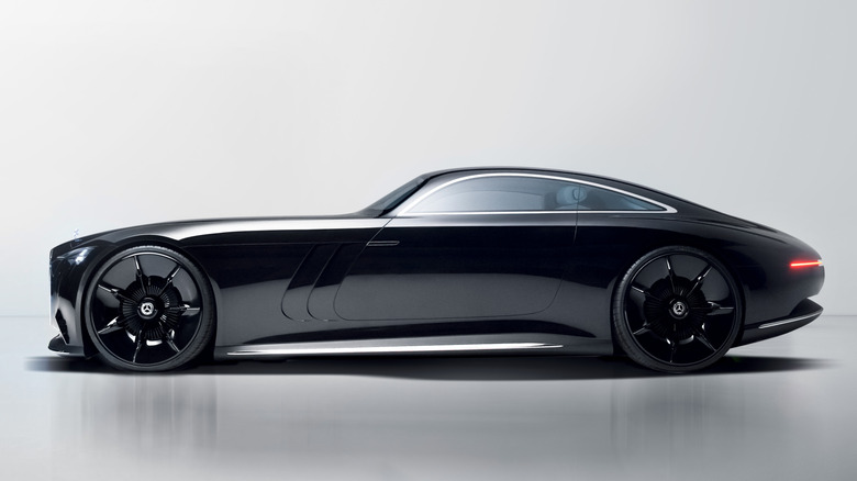 Side view of the Mercedes-Benz Vision Iconic concept