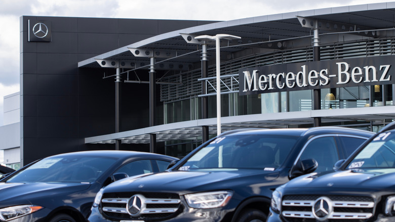 Exterior view of Mercedes-Benz of Pleasanton