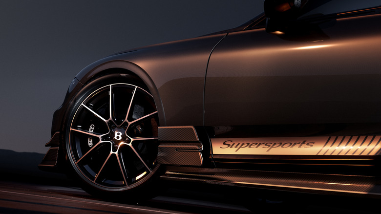 Front instrumentality of a caller Bentley Continental Supersports