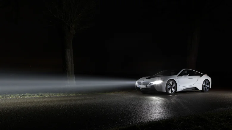 25-Year Gap in Headlight Rules