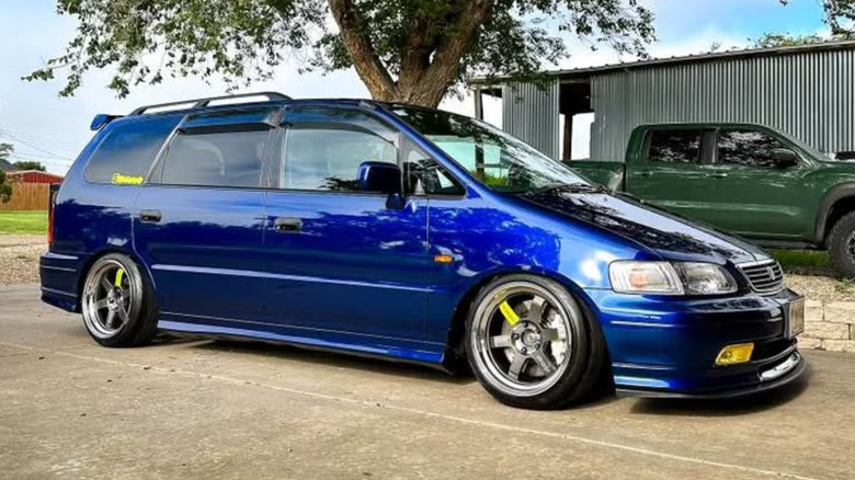 Blue Honda Odyssey on Volk TE37s