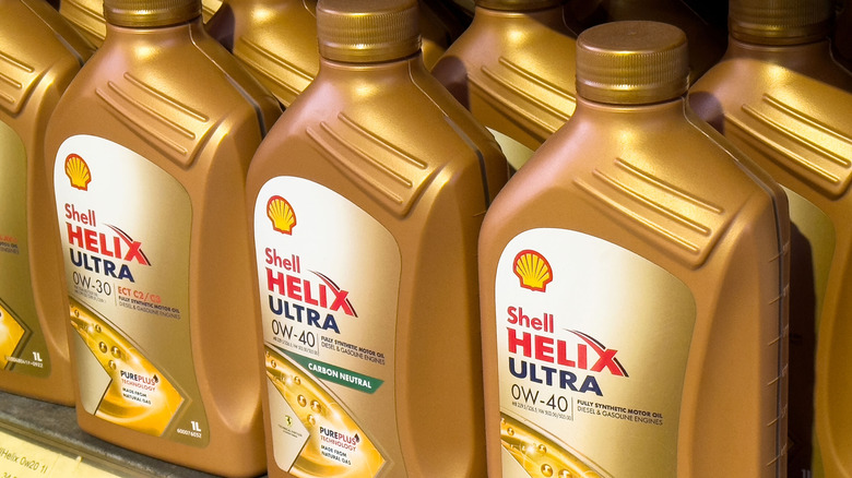 Shell Helix 0W-40 and 0W-30 engine oils