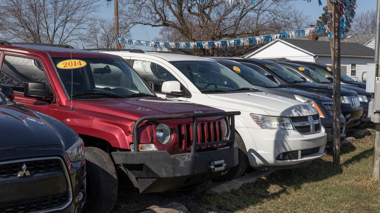 Lafayette - Circa March 2022: Buy Here Pay Here Used Car Dealer. Many buy here, pay here car dealerships do not require good credit but may track your car if you miss payments.