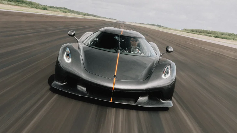 Беспроводное обновление позволило Koenigsegg Jesko Absolut побить рекорд на четверть мили на 190 MPH
