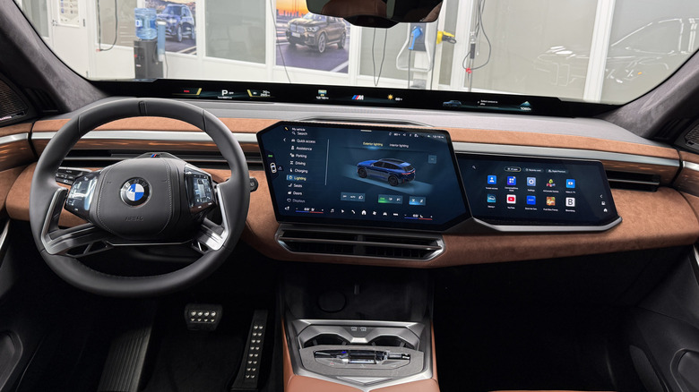 BMW iX5 interior