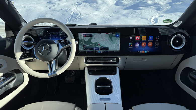 Mercedes-Benz CLA220 Hybrid