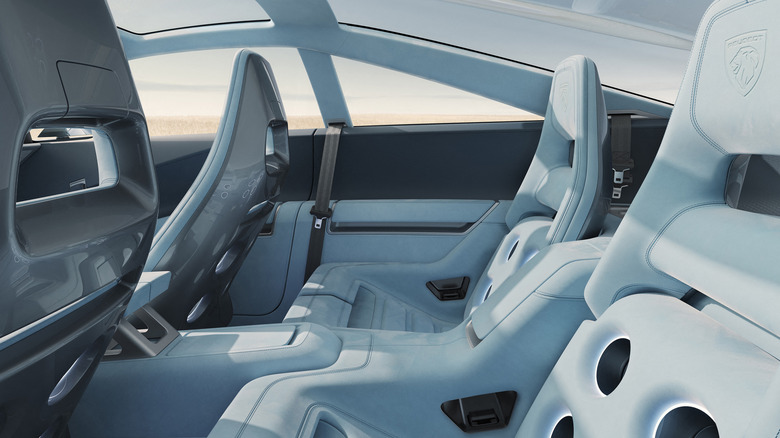 Back seat of the Peugeot RCZ Vision