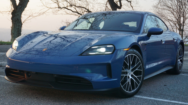 2025 Porsche Taycan 4 front 3/4 view