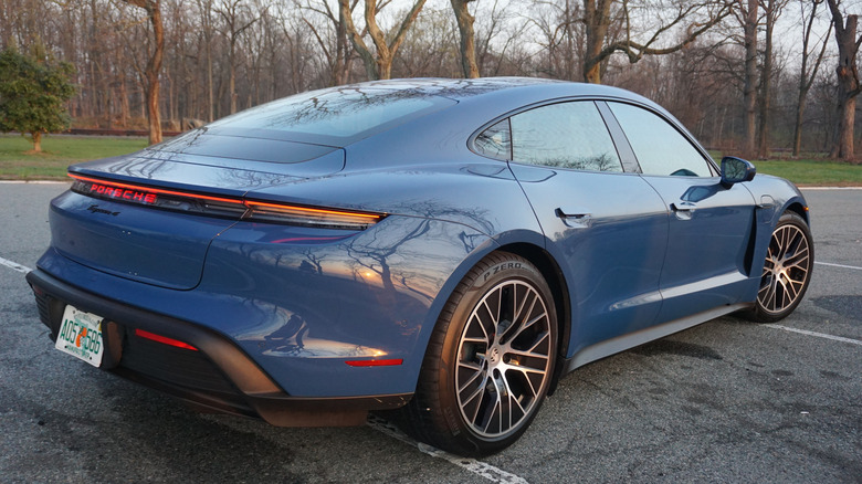 2025 Porsche Taycan 4 rear 3/4 view