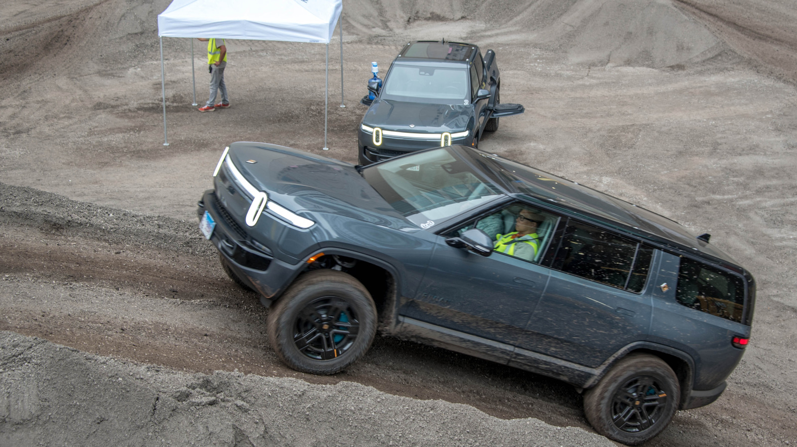 Pros And Cons Of EV Vs. Internal Combustion Off-Road SUVs