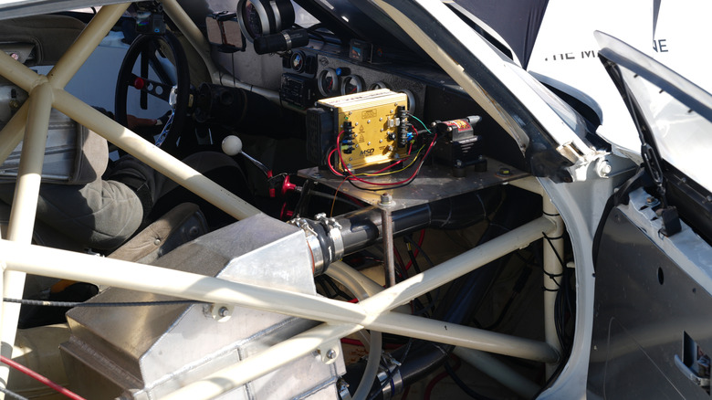 A welded do-it-yourself roll cage