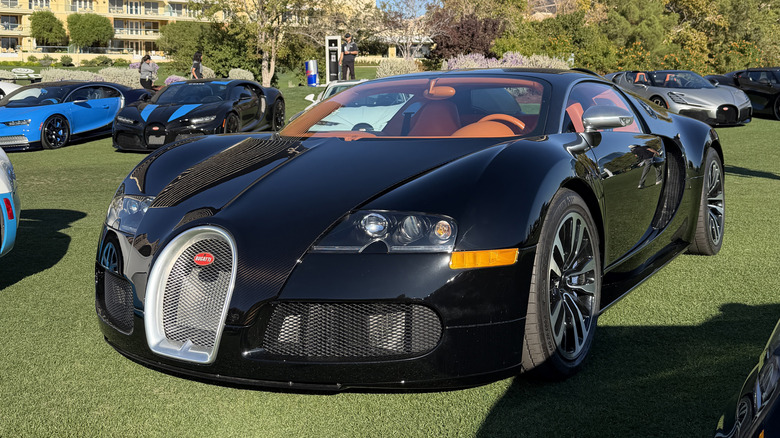 Front 3/4 position of a Bugatti Veyron Sang Noir