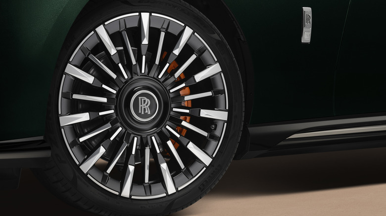 Front wheel of a Rolls-Royce Spectre Series II
